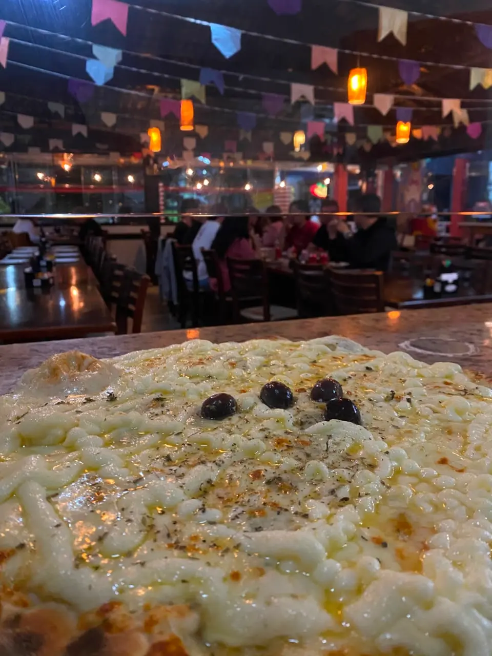 Pizza de rÃºcula com tomate seco